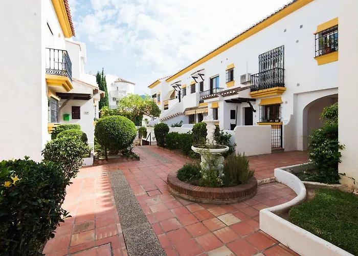 Peace & Golf - Mijas Duplex Apartment- Pets Friendly アパート フエンヒロラ